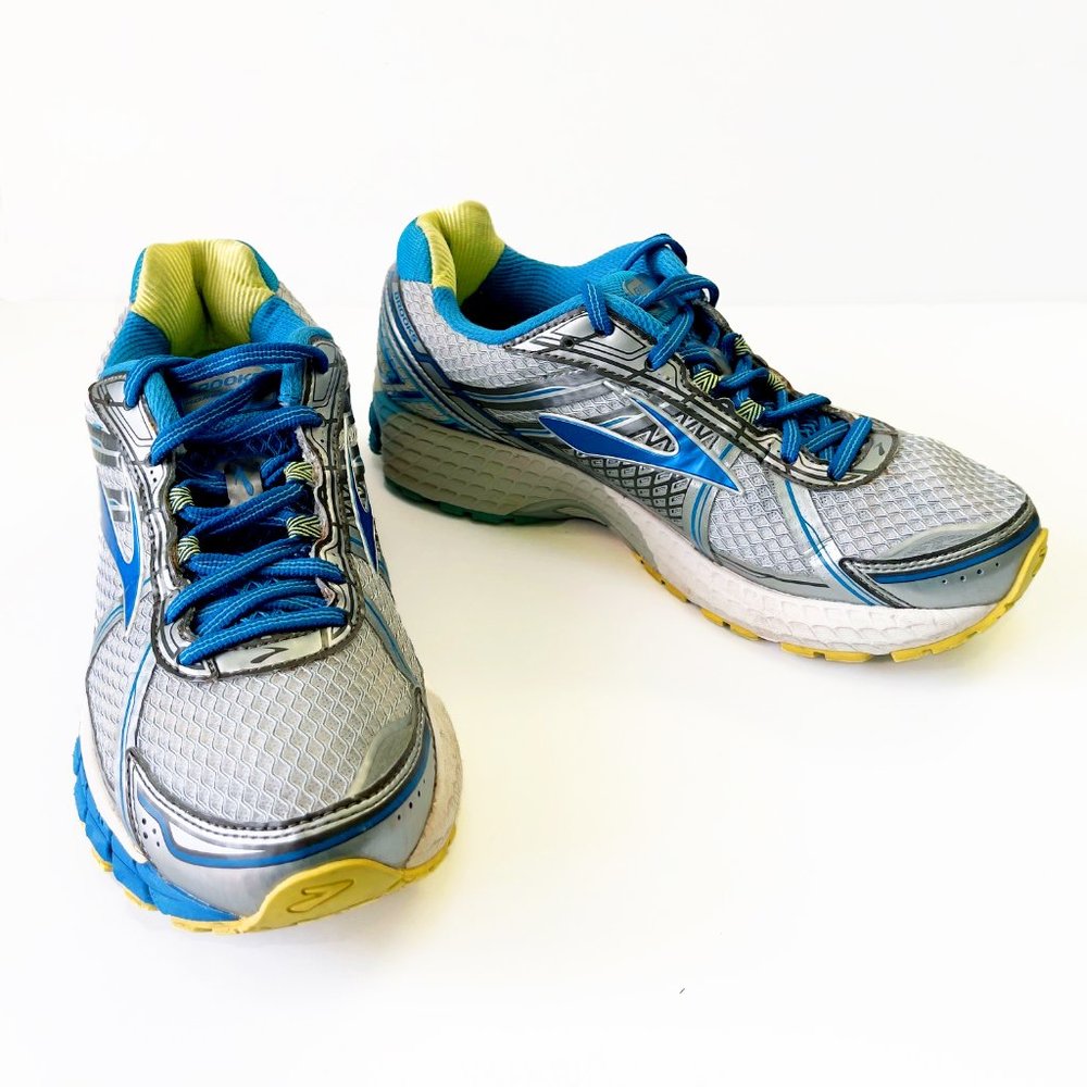 Brooks Adrenaline GTS 15 Women 9B Running Shoes Athletic Sneakers Silver Blue